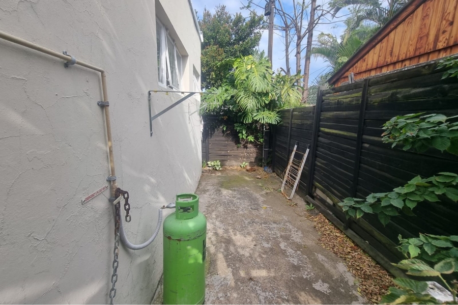 To Let 1 Bedroom Property for Rent in Nahoon Eastern Cape